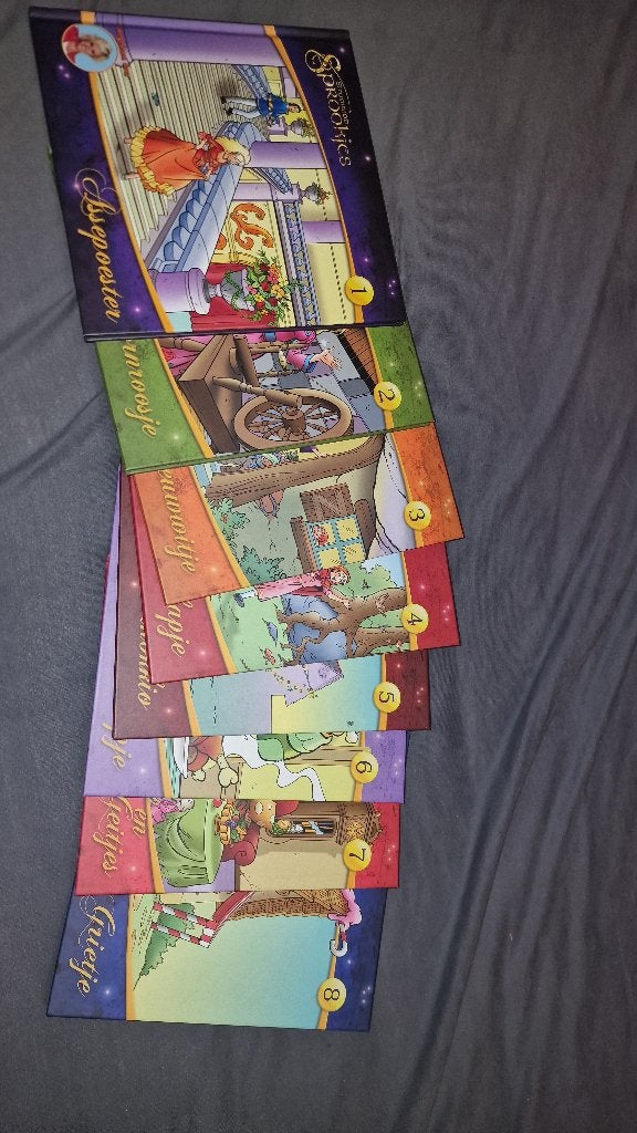 Kinderboeken, Ophalen, Studio 100, Zo goed als nieuw, Sprookjes