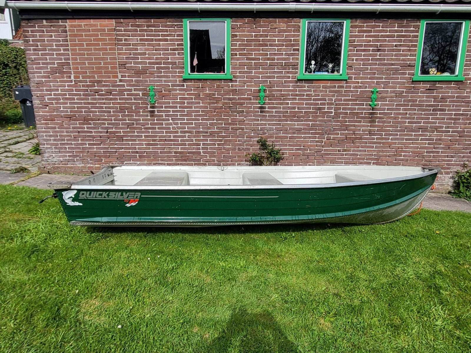 Quicksilver 355 met Suzuki 5PK en elektrisch plus accu, Watersport en Boten, Motorboten en Motorjachten, Gebruikt, Buitenboordmotor