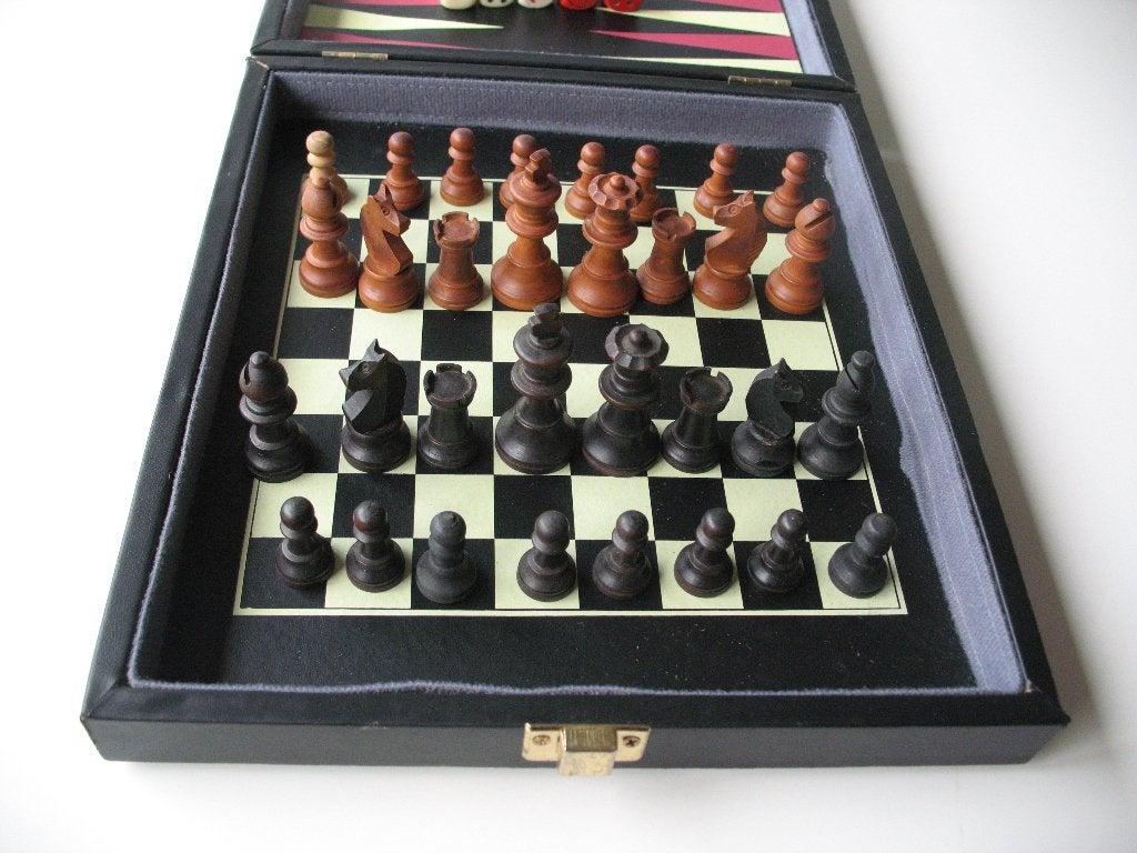 Koffer (klein) met backgammon en schaakspel, Een of twee spelers, Ophalen of Verzenden, Gebruikt