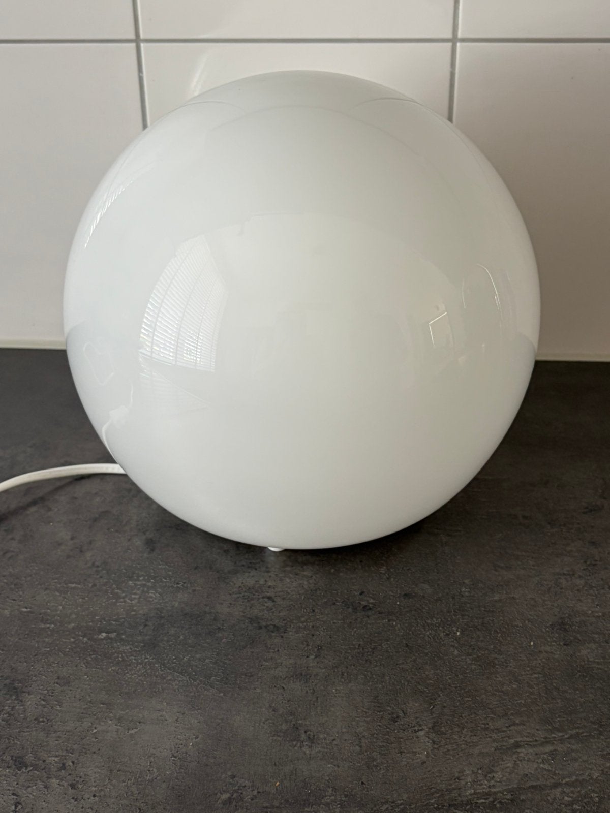 2 glazen bollampen van IKEA, Huis en Inrichting, Lampen | Tafellampen, Ophalen of Verzenden, IKEA
