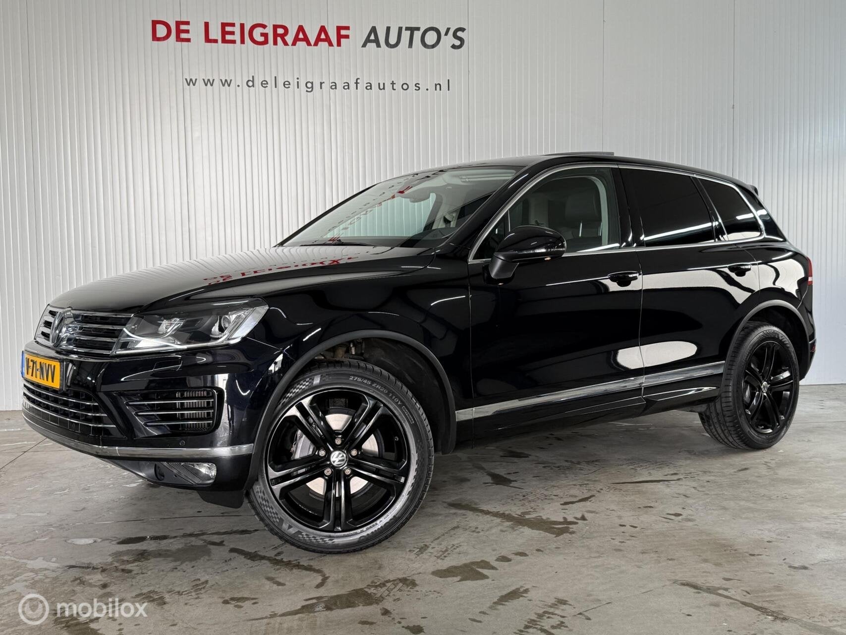 Volkswagen Touareg 3.0 tdi R-Line GRIJS Kent [Leer,Carplay,L, Automaat, 15 km/l, Gebruikt, Zwart