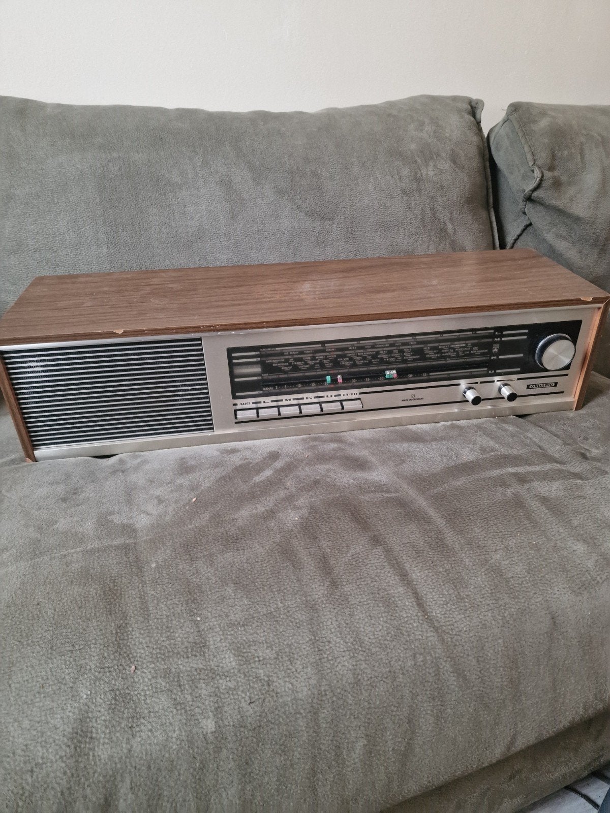 Oude radio, jaren 60 , Grundig, Audio, Tv en Foto, Radio's, Ophalen, Gebruikt