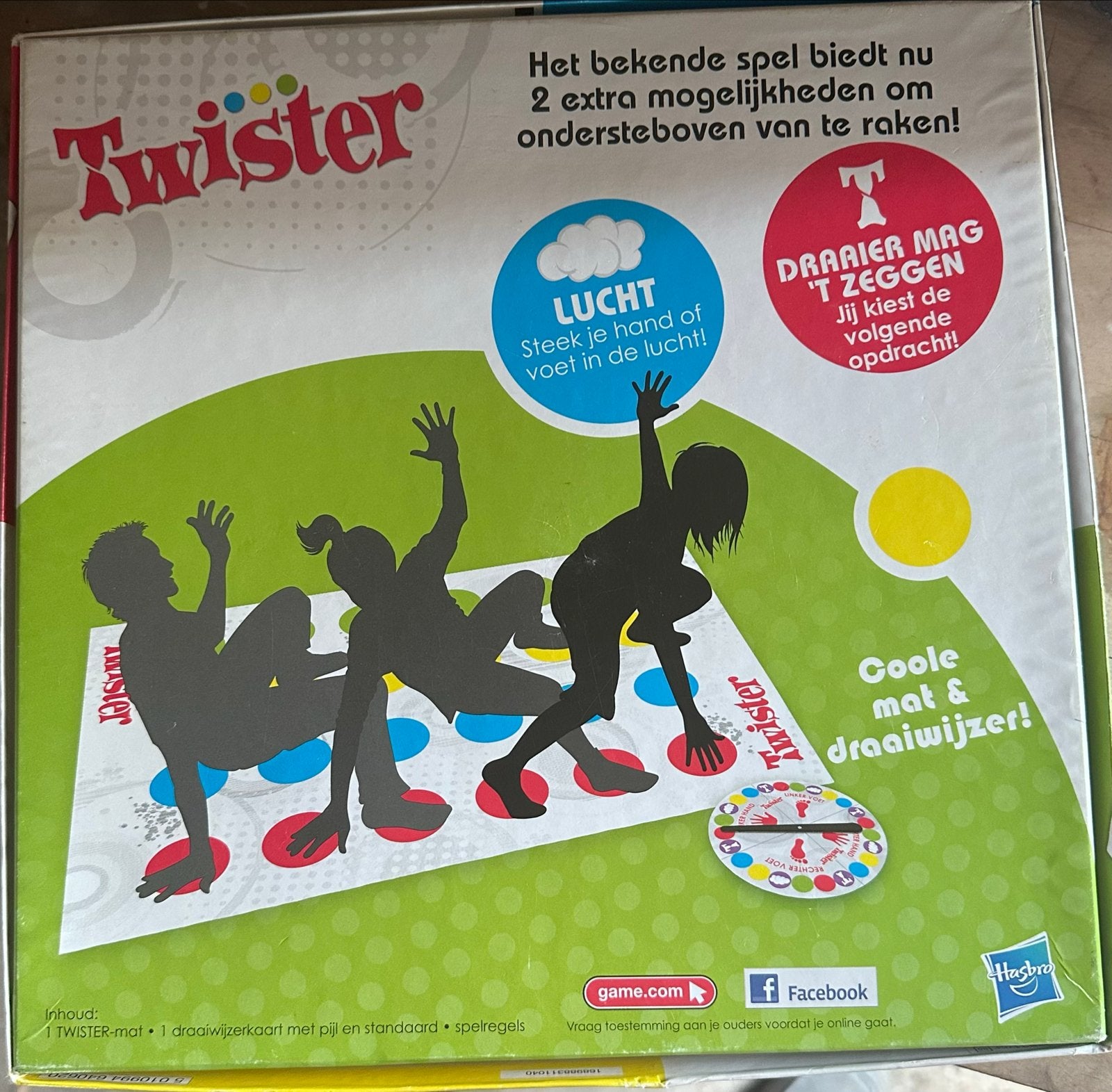 Twister Bordspel - Het Bekende Spel met Extra Moves!, Hobby en Vrije tijd, Een of twee spelers, Ophalen of Verzenden, Gebruikt