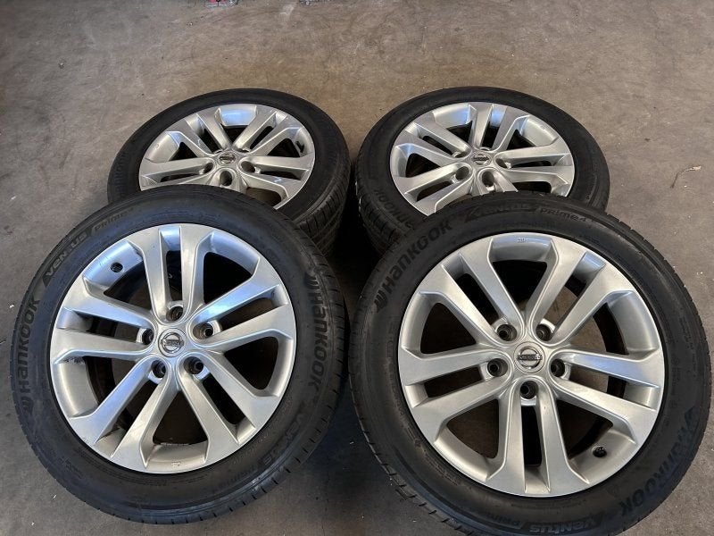 17 inch originele velgen + zomerbanden Nissan Juke, -, -, Banden en Velgen, 17 inch