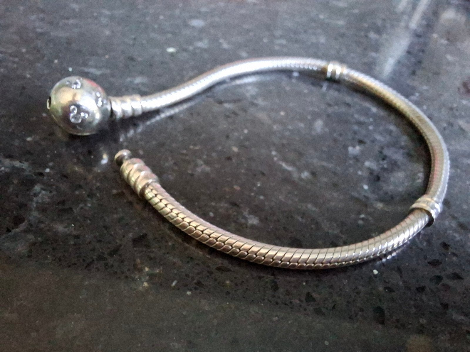 Pandora armband met Mickey Mouse sluiting, Gebruikt, Ophalen of Verzenden, Met bedels of kralen, Zilver