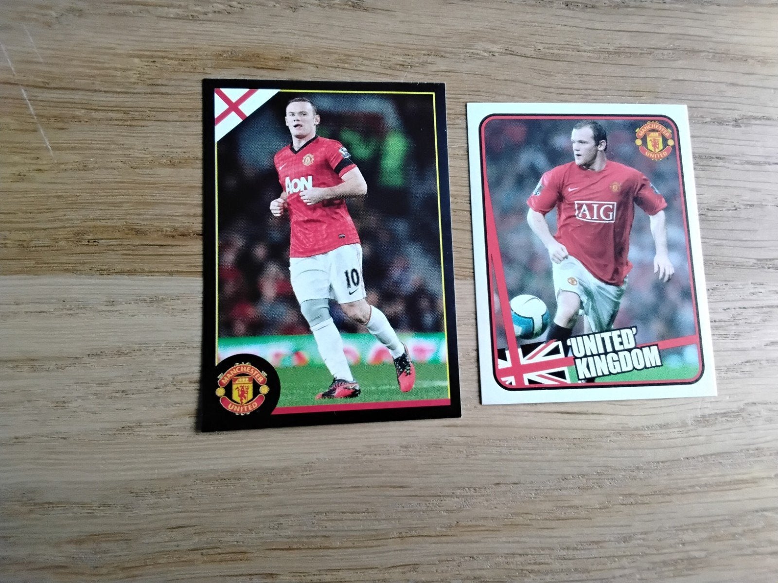 2 panini stickers Wayne Rooney Manchester United 2007& 2012, Ophalen of Verzenden, Zo goed als nieuw, Buitenlandse clubs, Poster, Plaatje of Sticker