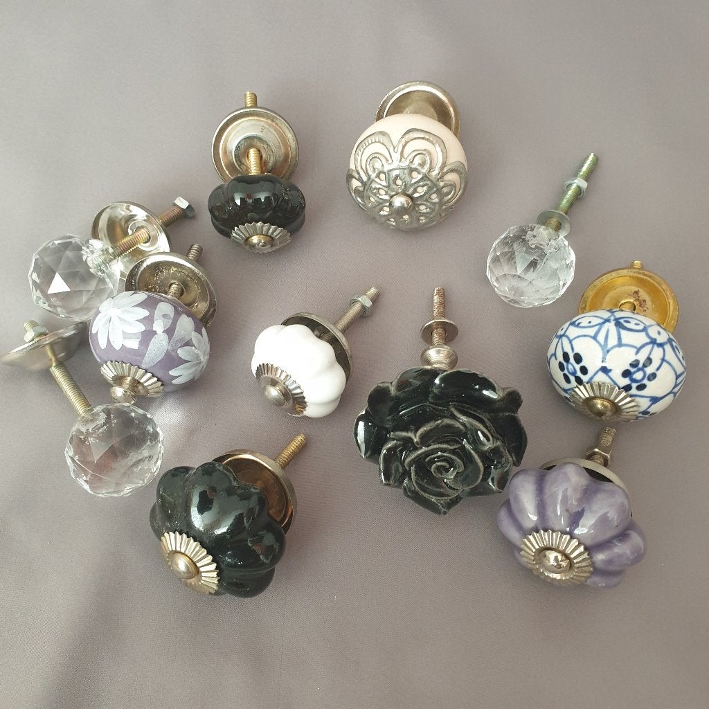 Vintage kleurrijke keramische kastknop bloemvormige ladeknop, Ophalen of Verzenden, Zo goed als nieuw, Overige materialen, Klink of Kruk