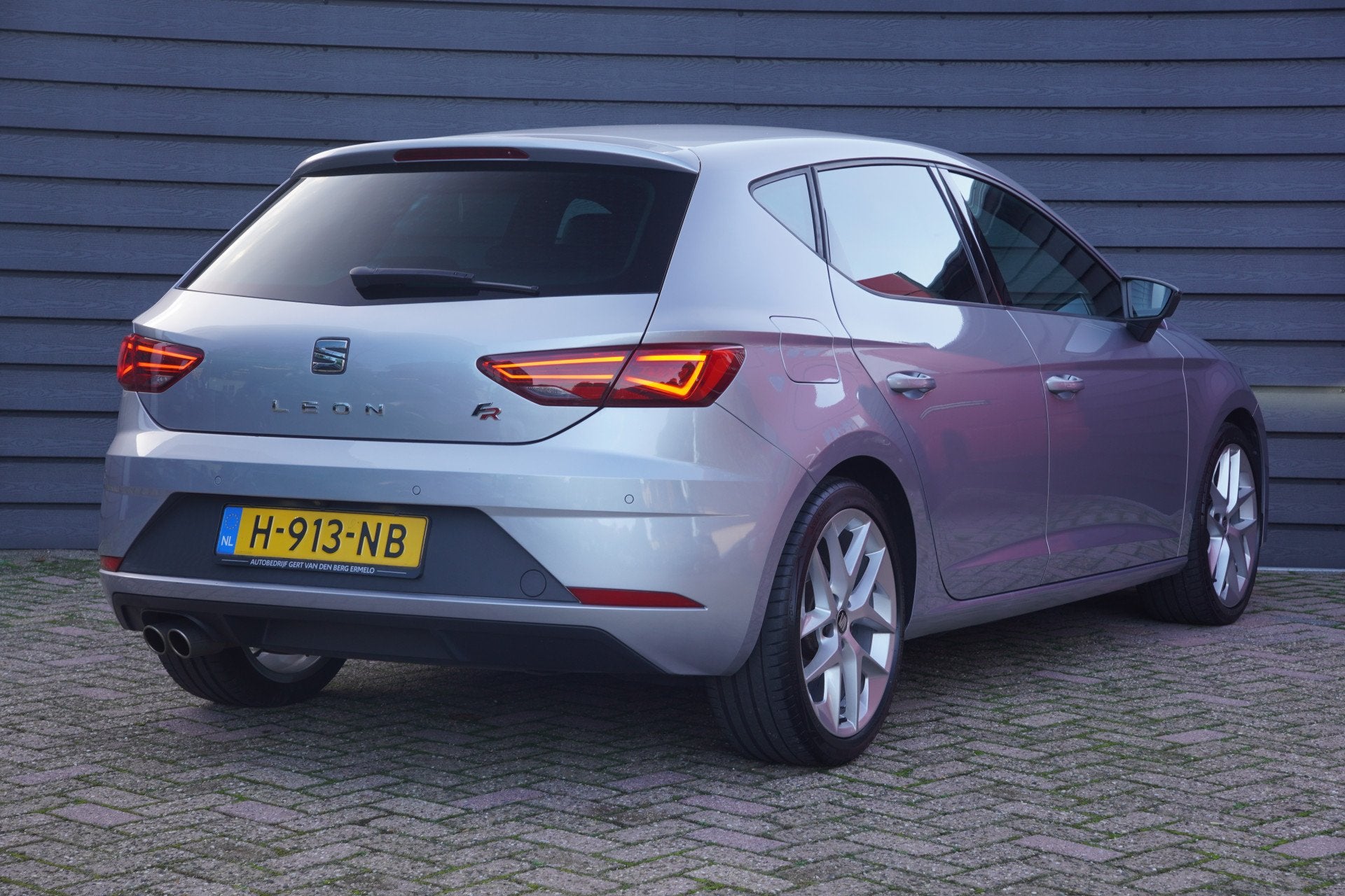 SEAT Leon 2.0 TSI FR Business Intense - 190 PK - VIRT. COCKP, Auto's, Adaptive Cruise Control, Gebruikt, 1984 cc, Leon