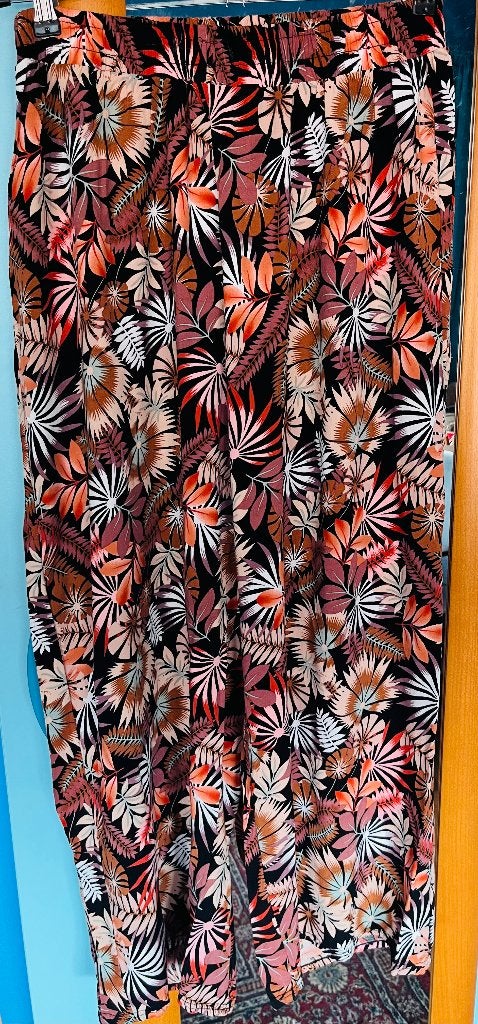 mooie katoenen zomerbroek met bladmotief 40/42 zgan, Maat 42/44 (L), Nieuw, Lang, Meerkleurig