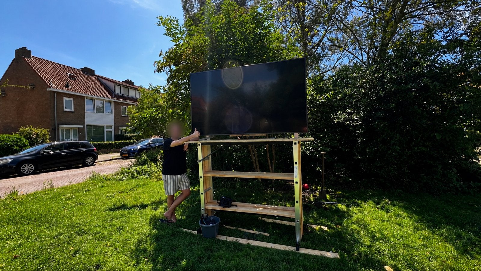 Groot WK LCD scherm te huur - 85” inch 215cm beelddiagonaal, Ophalen, LCD, Zo goed als nieuw, 100 Hz