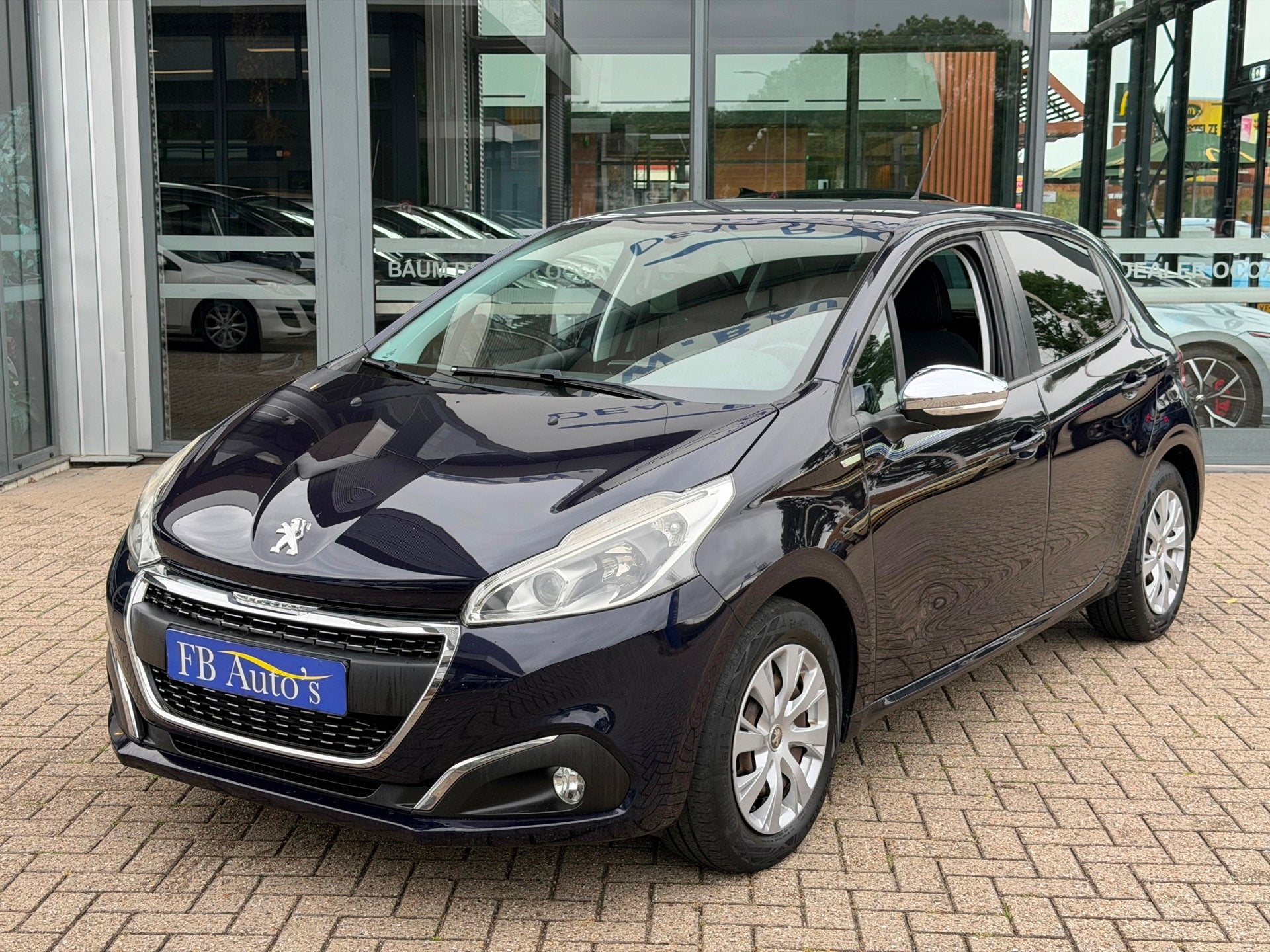 Peugeot 208 1.2 PureTech Active Airco Cruise Navi, Auto's, Voorwielaandrijving, Stof, Gebruikt, 1199 cc