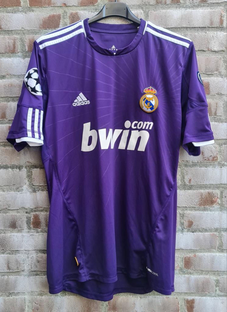 Real Madrid shirt seizoen 2010 / 2011 kleur paars maat M, Ophalen, Gebruikt, Buitenlandse clubs, Shirt