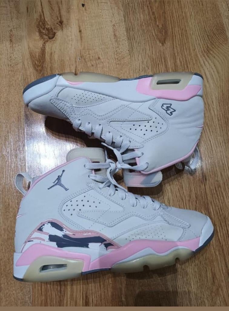 Jordan MVP 678 "Shy Pink" (Dames) schoenen, Wit, Zo goed als nieuw, Ophalen, Nike Air Jordan