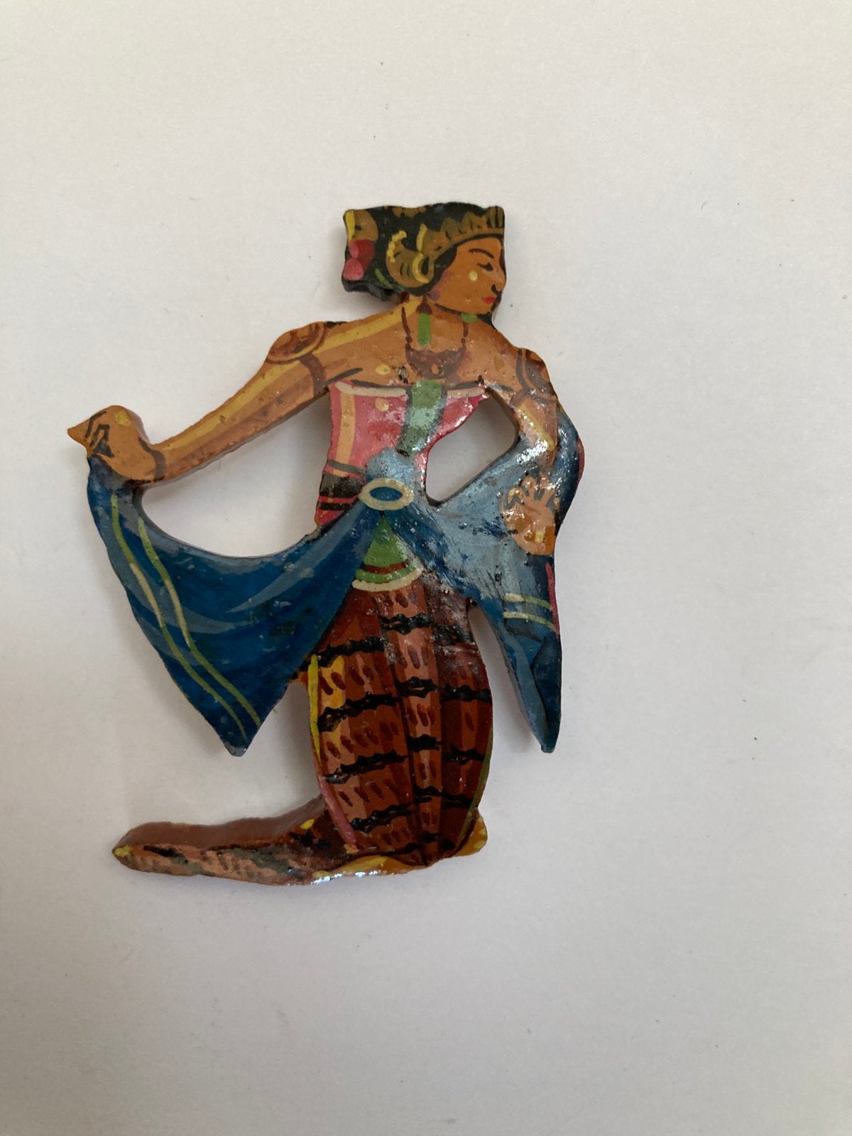 Vintage houten broche uit Bali, Ophalen of Verzenden, Zo goed als nieuw, Bruin, Overige materialen