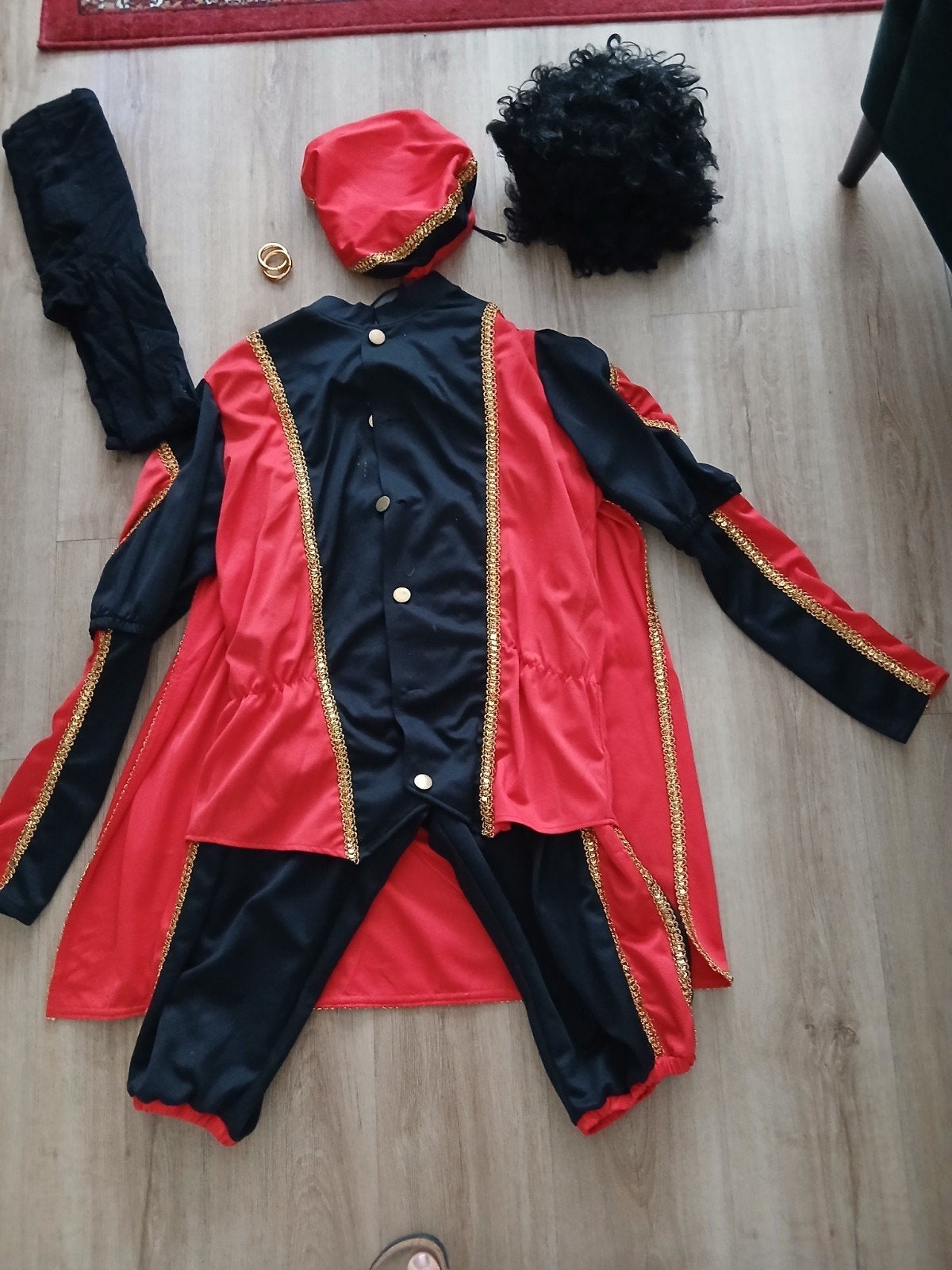 Sinterklaas Pietenpak compleet met accessoires, Ophalen of Verzenden, Zo goed als nieuw, 170 of groter, Jongen of Meisje