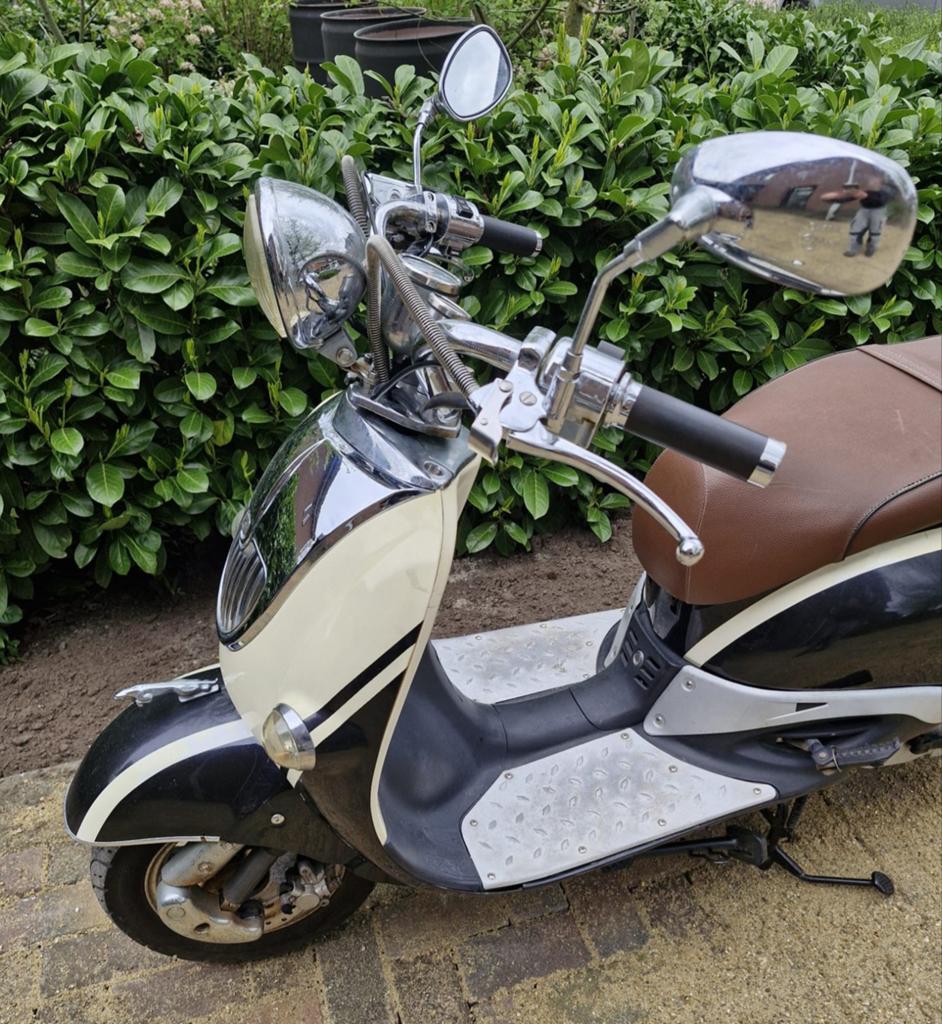 Snorscooter Benzhou Grande La Souris -Bella, Ophalen, Gebruikt, Benzine, Overige merken