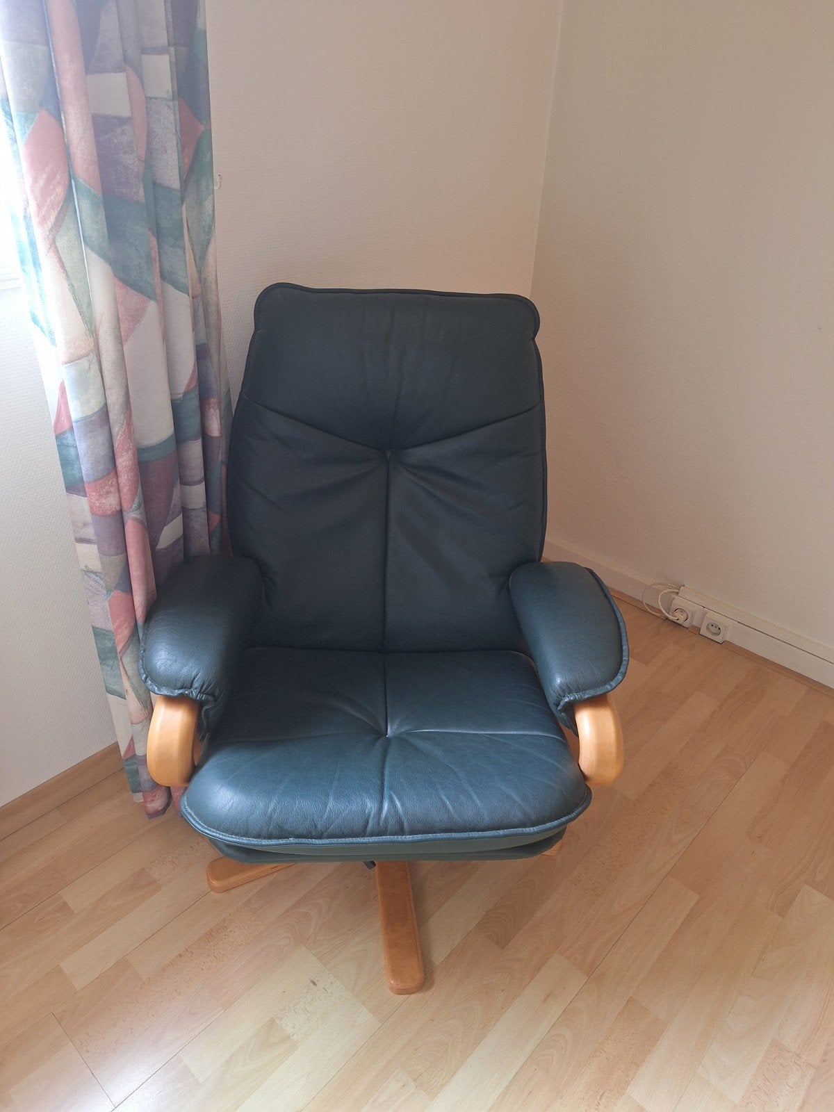 Comfortabele fauteuil, Ophalen, Gebruikt, 75 tot 100 cm, 50 tot 75 cm