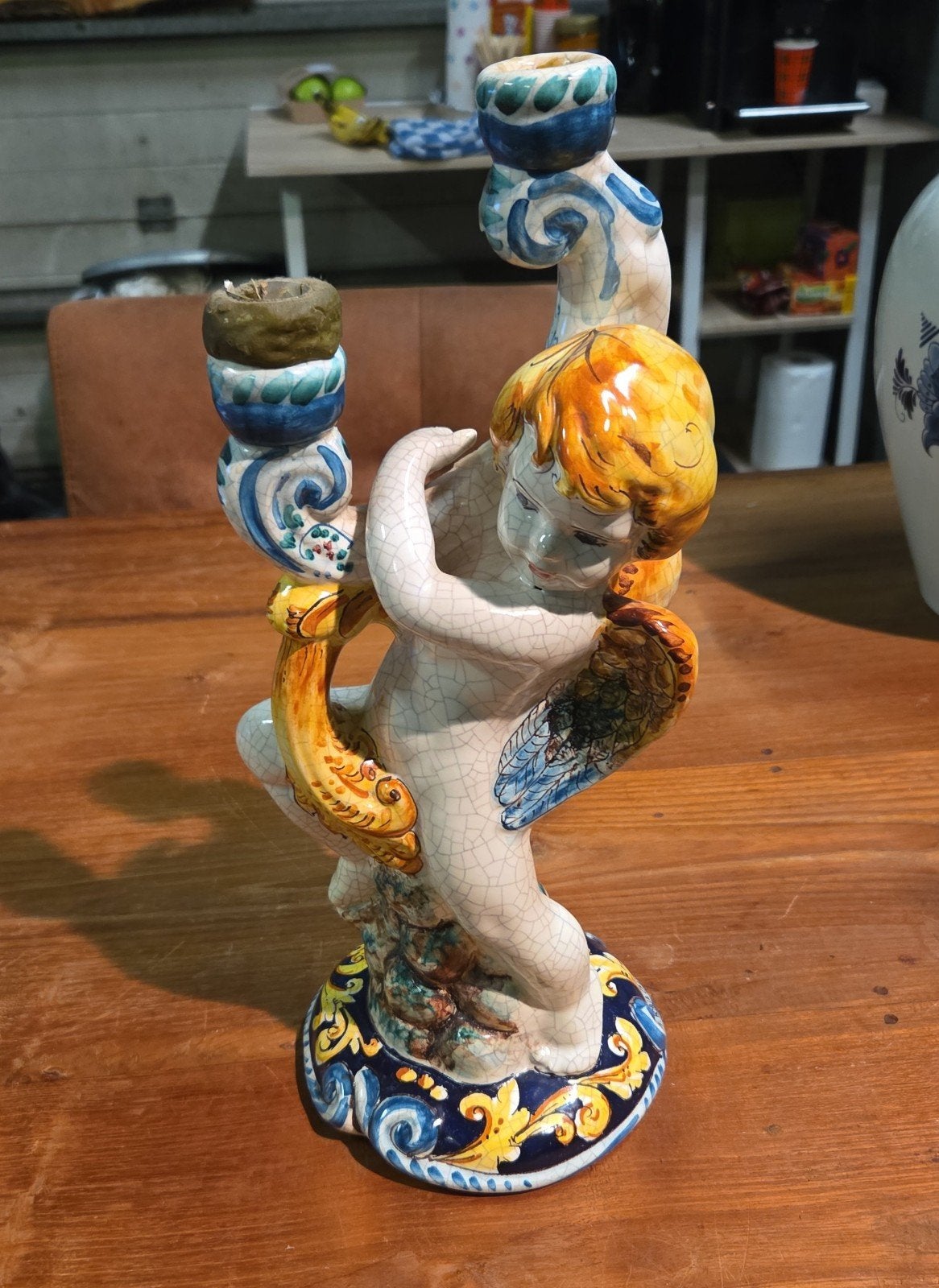 handgeschilderde Italiaanse majolica kandelaar putti engel, Antiek en Kunst, Ophalen of Verzenden, Keramiek of Aardewerk