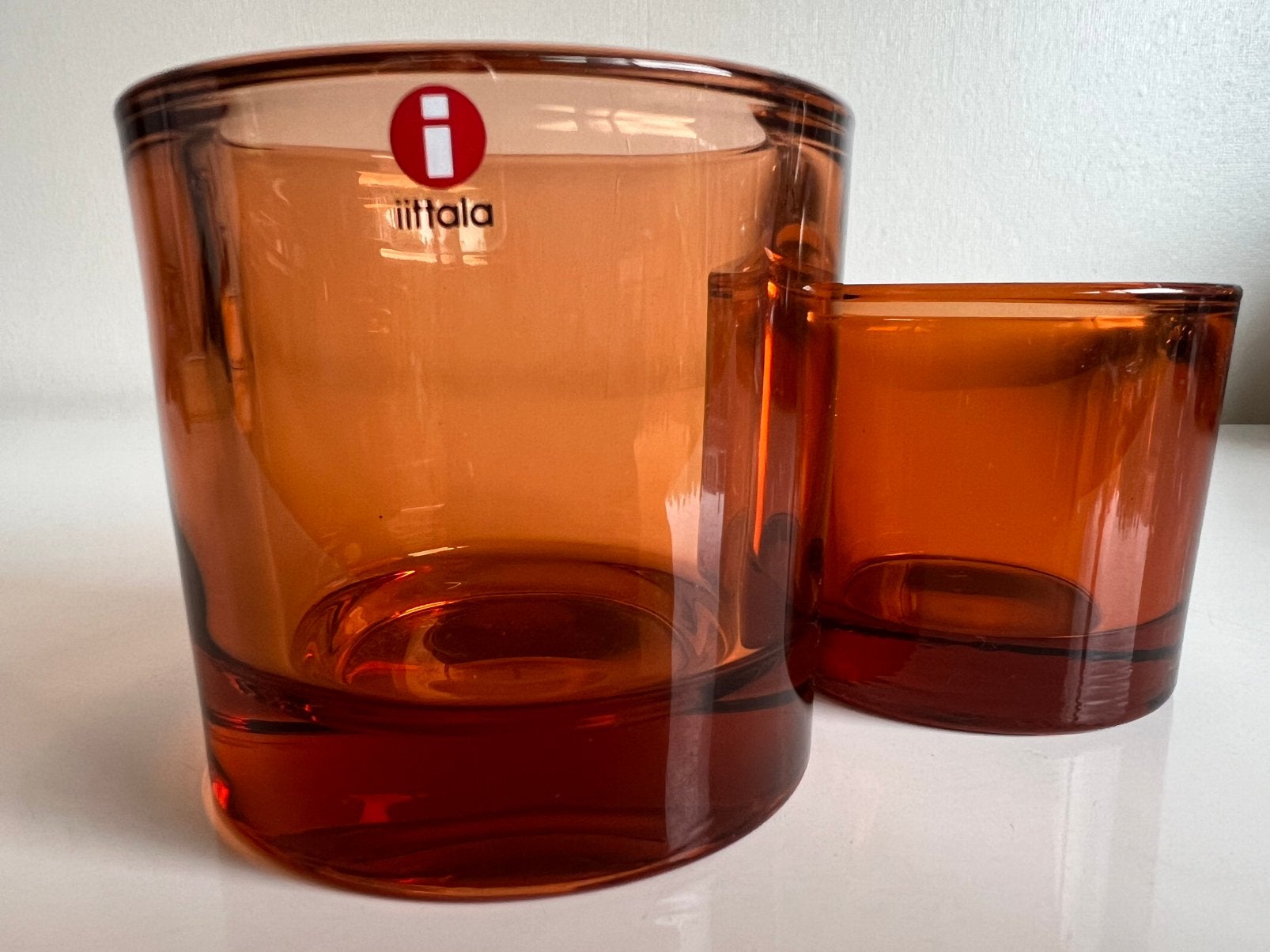 Iittala Kivi Kandelaar Sevilla Orange Pomeranssi ~80 mm, Ophalen of Verzenden, Zo goed als nieuw, Overige materialen, Minder dan 25 cm