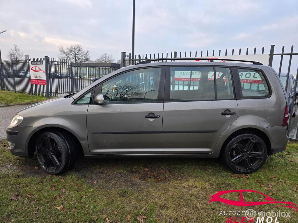 Volkswagen Touran 1.4 TSI Trendline Business, Auto's, Voorwielaandrijving, Gebruikt, Navigatiesysteem, 4 cilinders