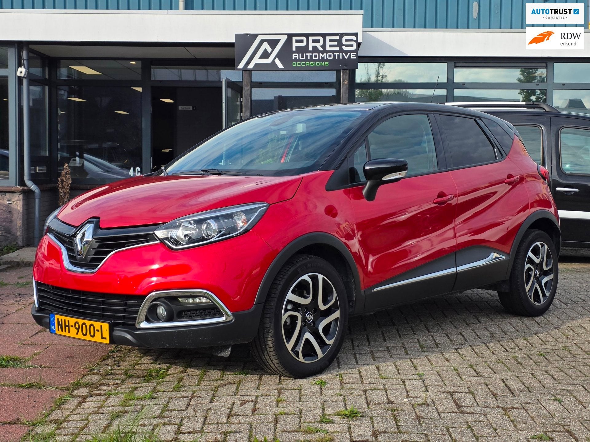 Renault Captur 1.2 TCe Dynamique |AUTOMAAT|CLIMA|CRUISE|NAVI, Auto's, Dealer onderhouden, Stof, 4 cilinders, Origineel Nederlands