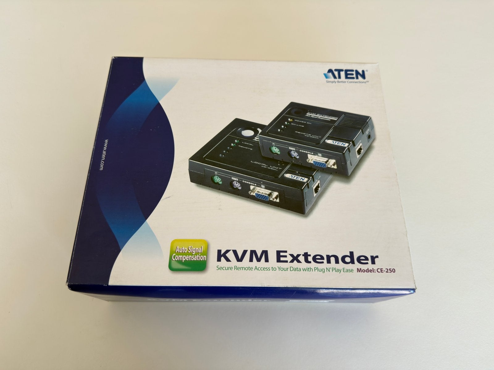 Aten KVM Extender CE-250, Ophalen of Verzenden, Zo goed als nieuw, Aten, Aten