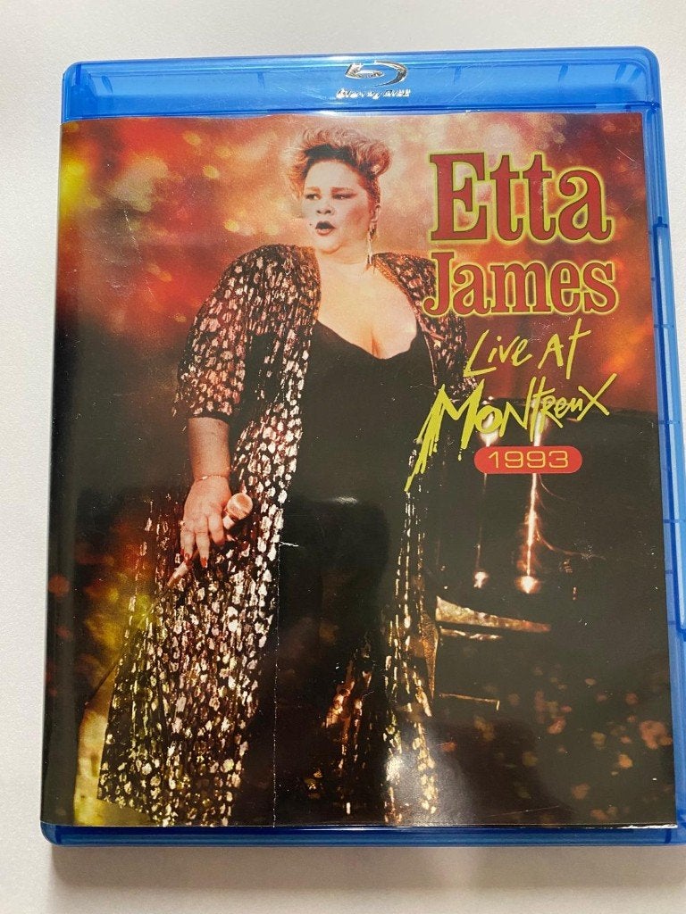 ETTA JAMES – LIVE AT MONTREUX 1993–BLU-RAY+ORIGINEEL BOEKJE, Alle leeftijden, Ophalen of Verzenden, Concert, Inclusief boekje