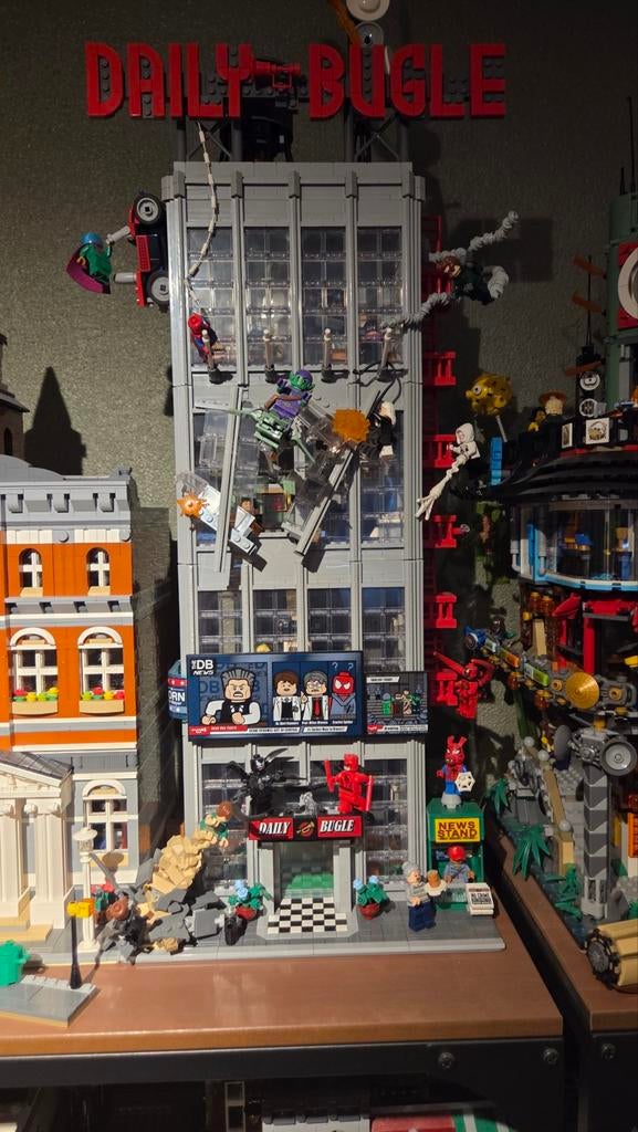 Lego Daily Bugle met doos en boekje, Gebruikt, Marvel, Lego, Ophalen of Verzenden