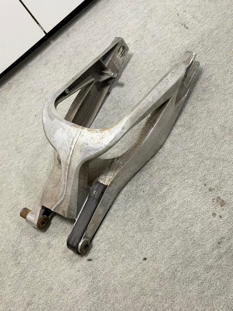 Rieju RS3 125 Achterbrug Swingarm Origineel Aluminium, Fietsen en Brommers, Gebruikt, Ophalen of Verzenden, H, H