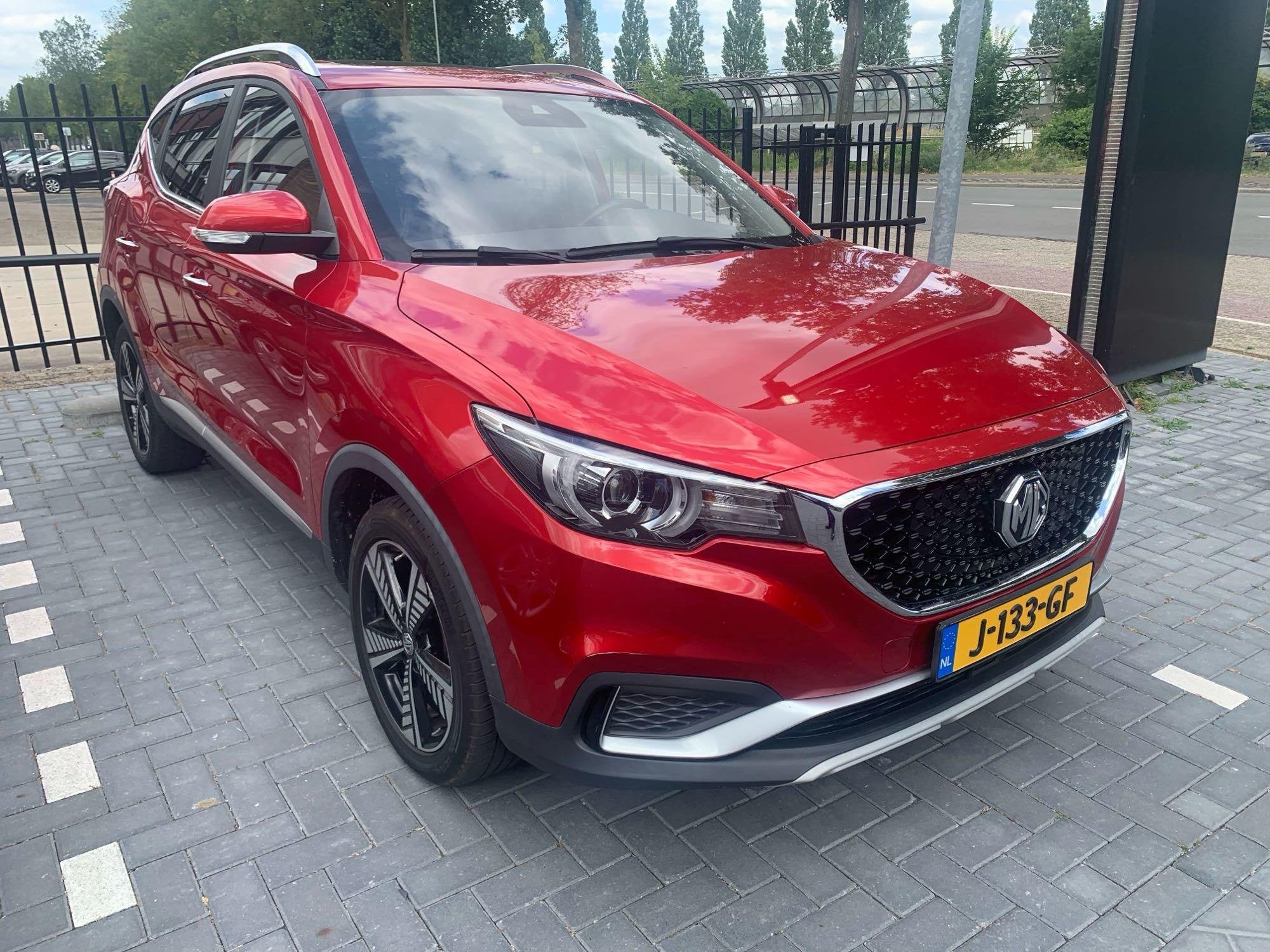 MG MG ZS EV Luxury 45 kWh | LEER | CAMERA | PANO-SCHUIFDAK |, 143 pk, ZS, 1507 kg, 263 km