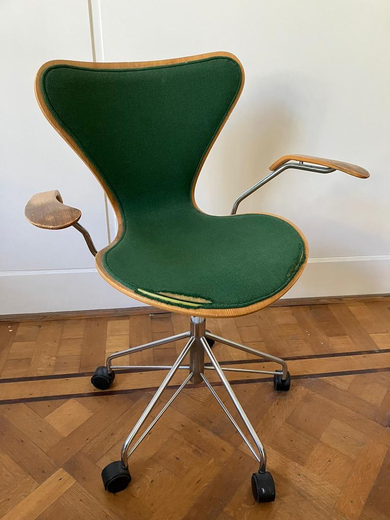 Bureaustoel Arne Jacobsen voor Fritz Hansen model 3217, Ophalen, Gebruikt, Groen