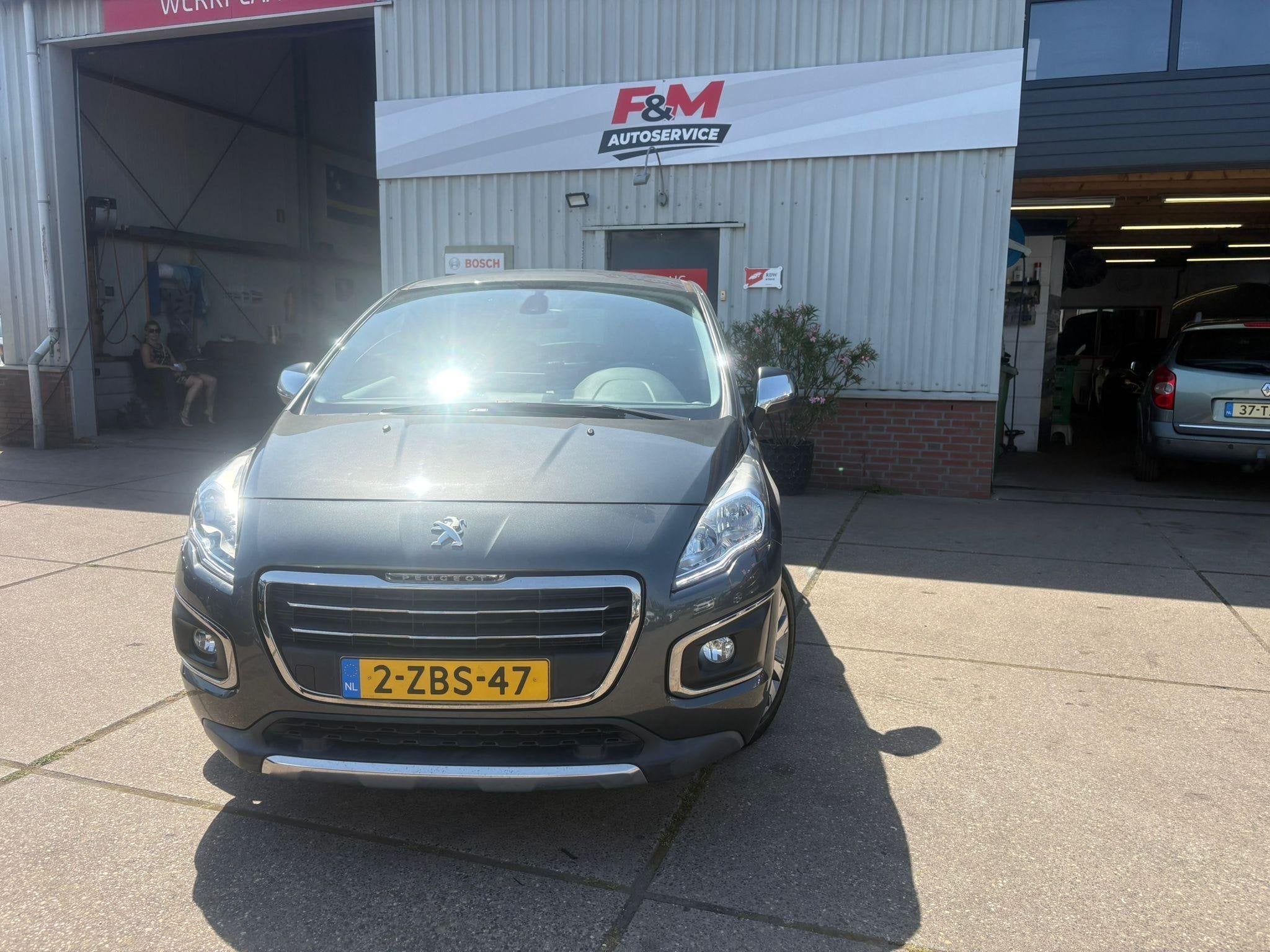 Peugeot 3008 1.6 THP Style Clima, cruise, camera, pdc achter, Auto's, Voorwielaandrijving, Euro 5, Gebruikt, Parkeersensor
