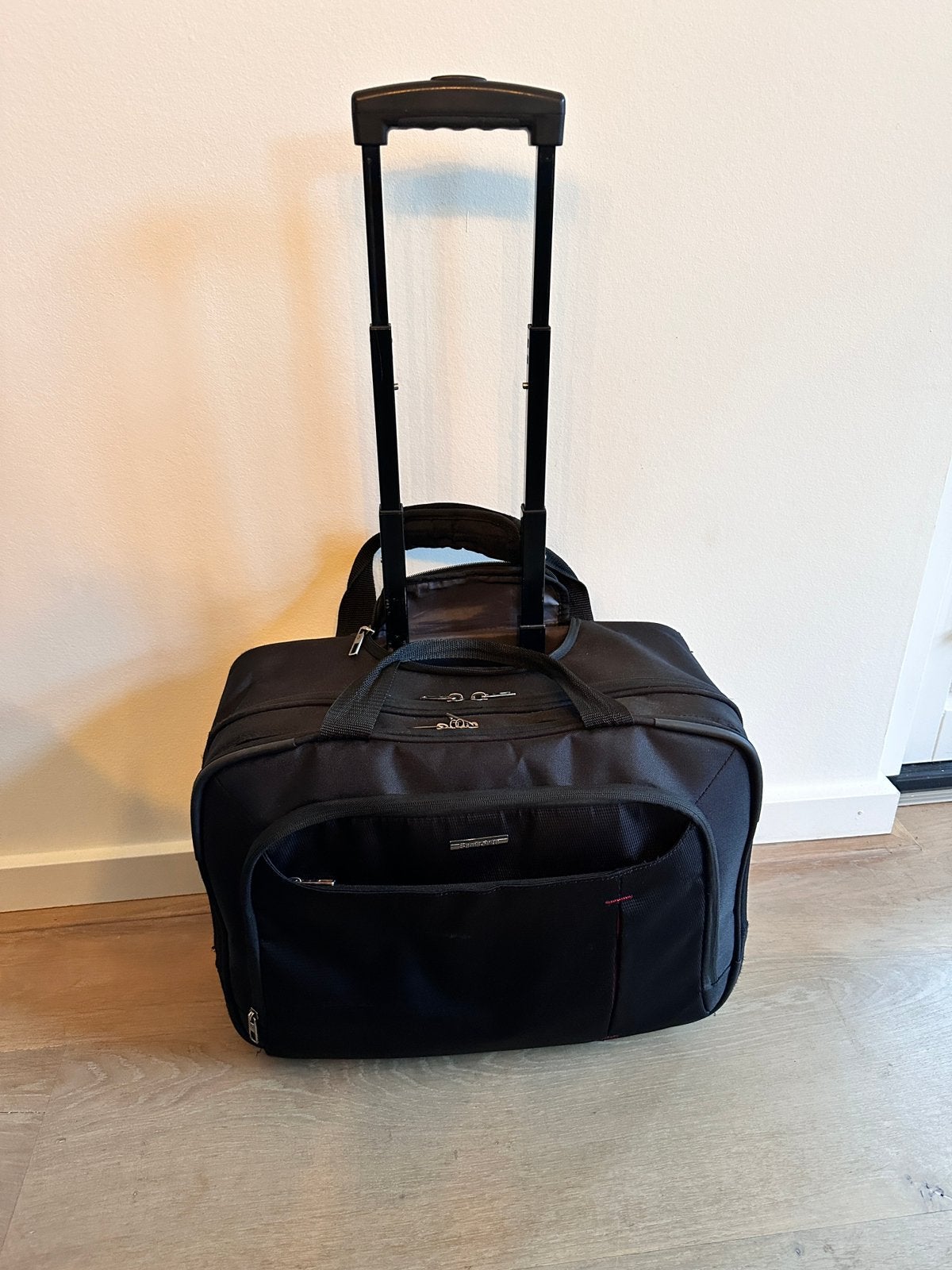 Mooie, zwarte Samsonite trolley - handige indeling!, Uitschuifbare handgreep, 30 cm of meer, Zwart, Minder dan 40 cm