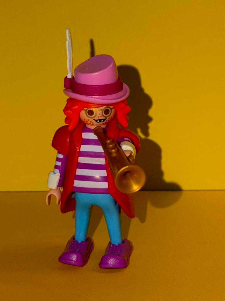 Mrt 171: play: figures: clown met trompet, Ophalen of Verzenden, Zo goed als nieuw, Los playmobil