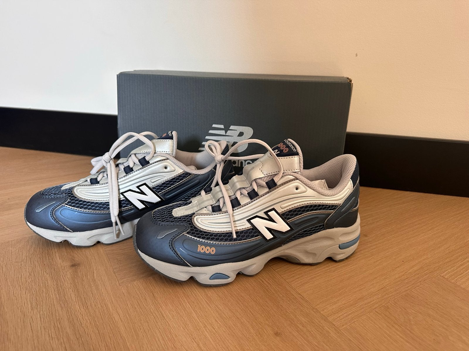 New Balance 1000 Sneakers maat 39  - Nieuw in doos, Blauw, Nieuw, Ophalen of Verzenden, Sneakers of Gympen