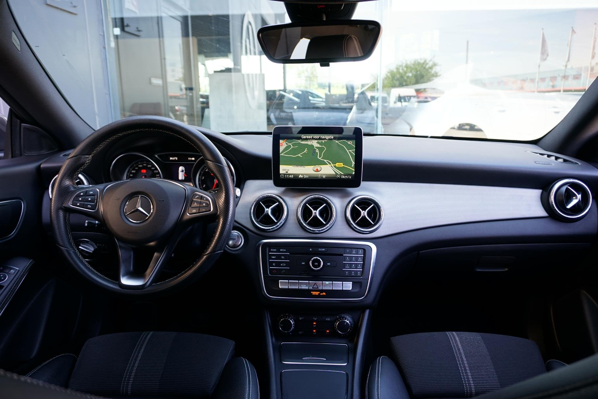 Mercedes-Benz CLA-klasse Shooting Brake 180 Business Solutio, CLA, 730 kg, Gebruikt, Euro 6