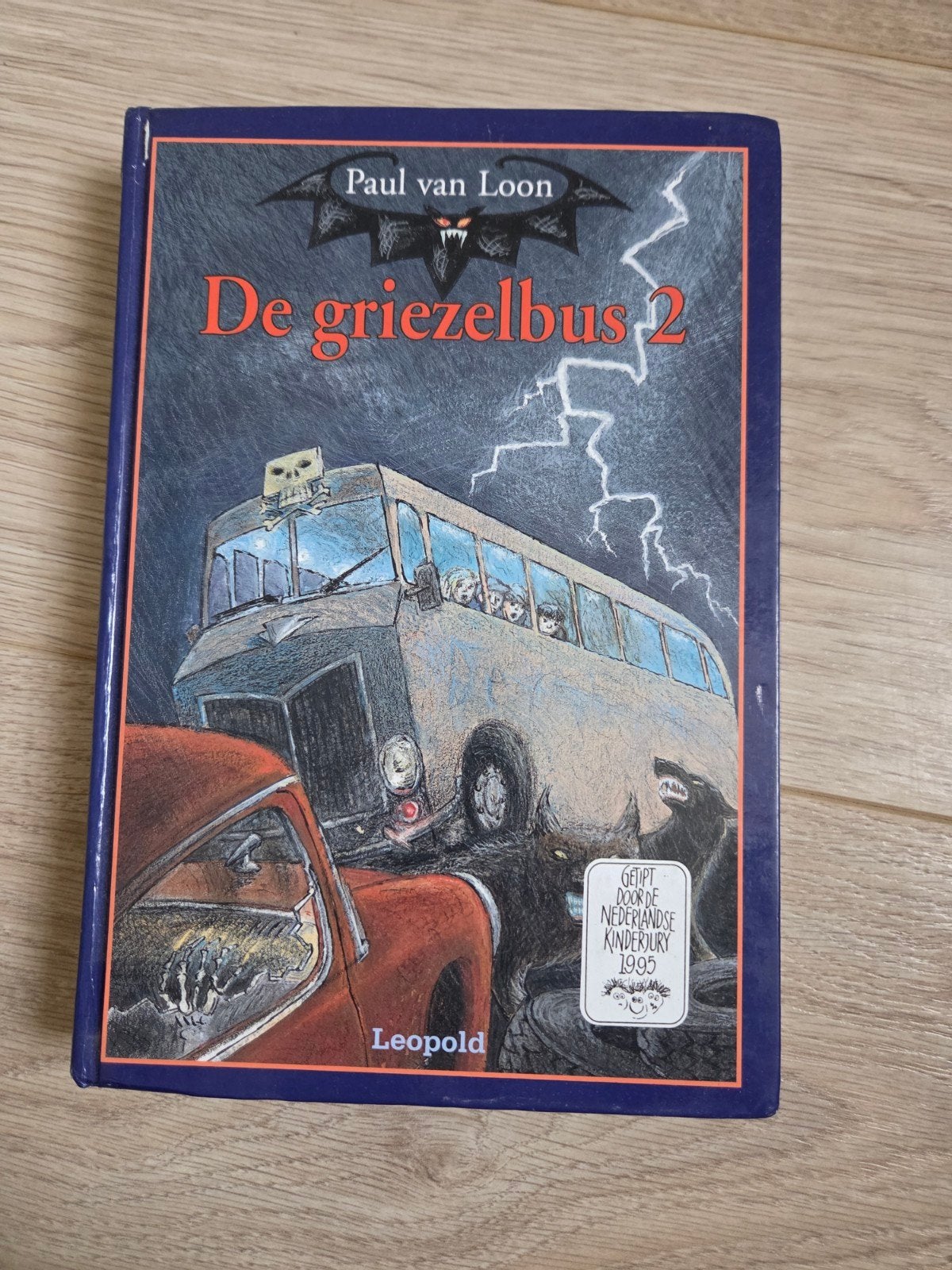 De Griezelbus 2 - Paul van Loon, Boeken, Ophalen of Verzenden, Gelezen, Paul van Loon, Fictie