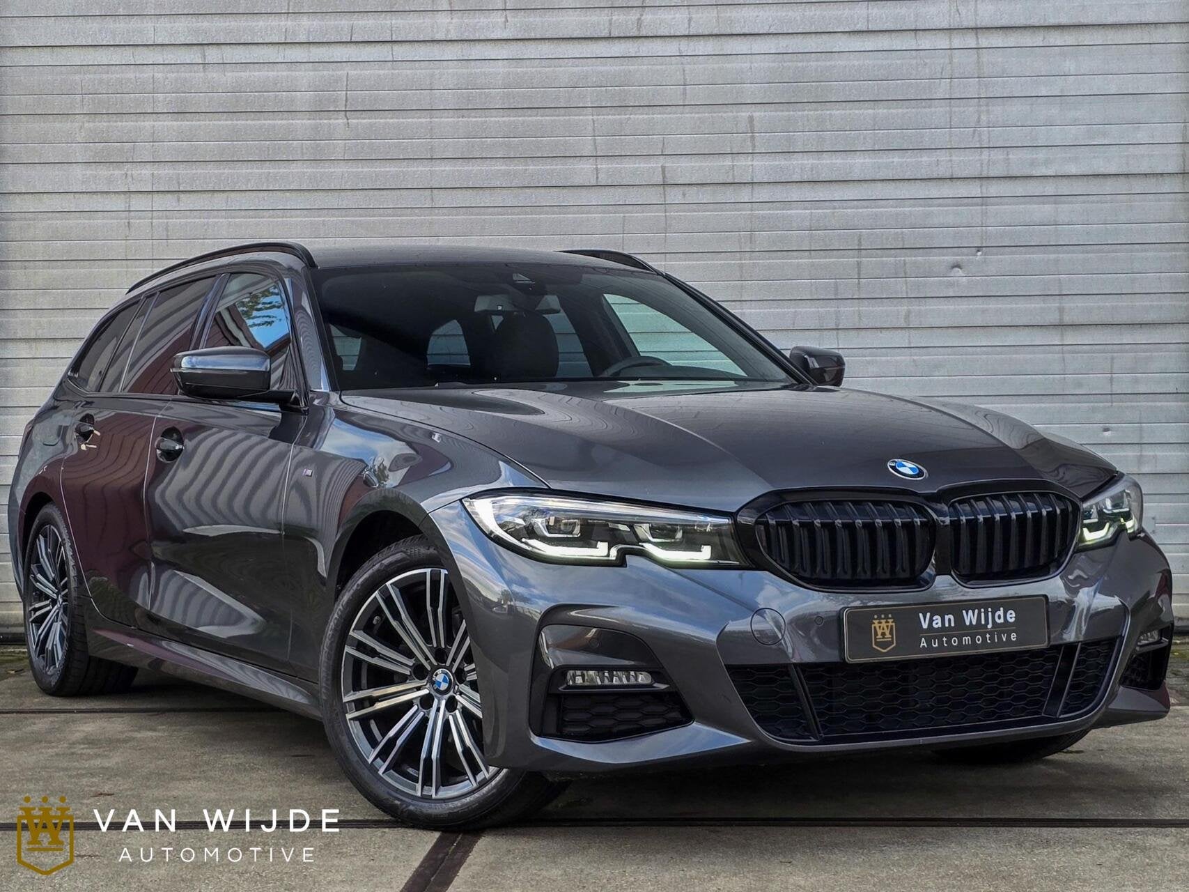 BMW 318i TOURING M-PAKKET|CRUISE|CARPLAY|STOELVERWARMING, Automaat, Achterwielaandrijving, Gebruikt, Met garantie (alle)