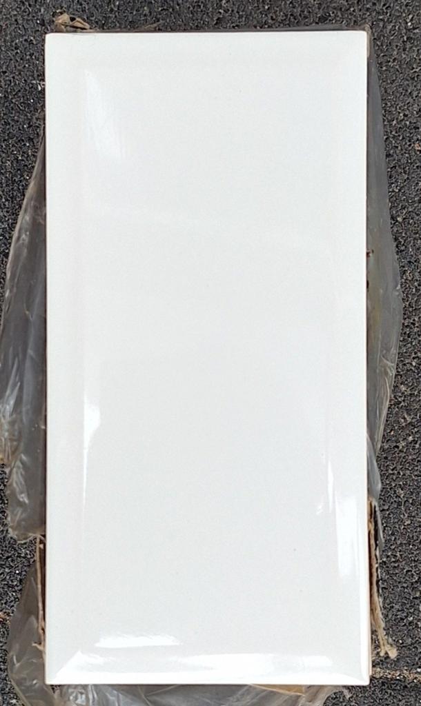 Tegels nieuw, Ophalen, Wandtegels, Nieuw, 20 tot 40 cm