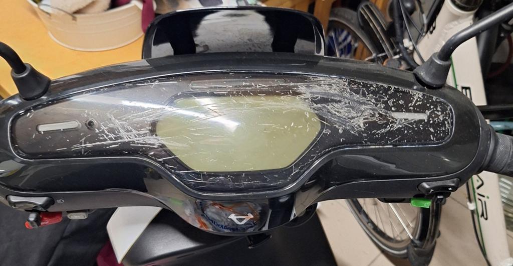 Gezocht:Dashboard voor Niu M1 Pro snorscooter, Ophalen of Verzenden