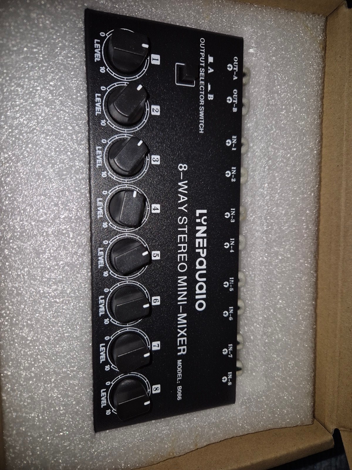 8-way stereo mini mixer voor diverse audio toepassingen., Ophalen of Verzenden, Nieuw