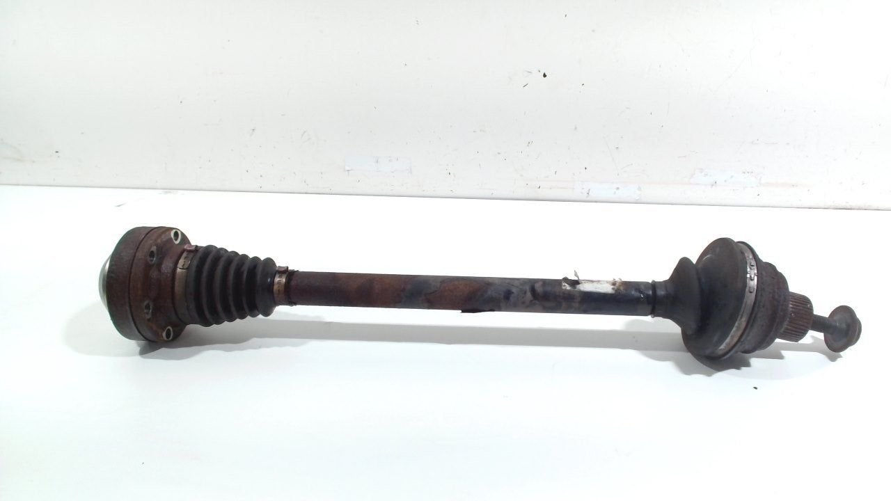 Aandrijfas rechts achter Audi A4, Auto-onderdelen, Onderdelen@venauto.nl, Van der Ven Autorecycling B.V., Gebruikt, Ettenseweg 76, 4706 PB Roosendaal, The Netherlands