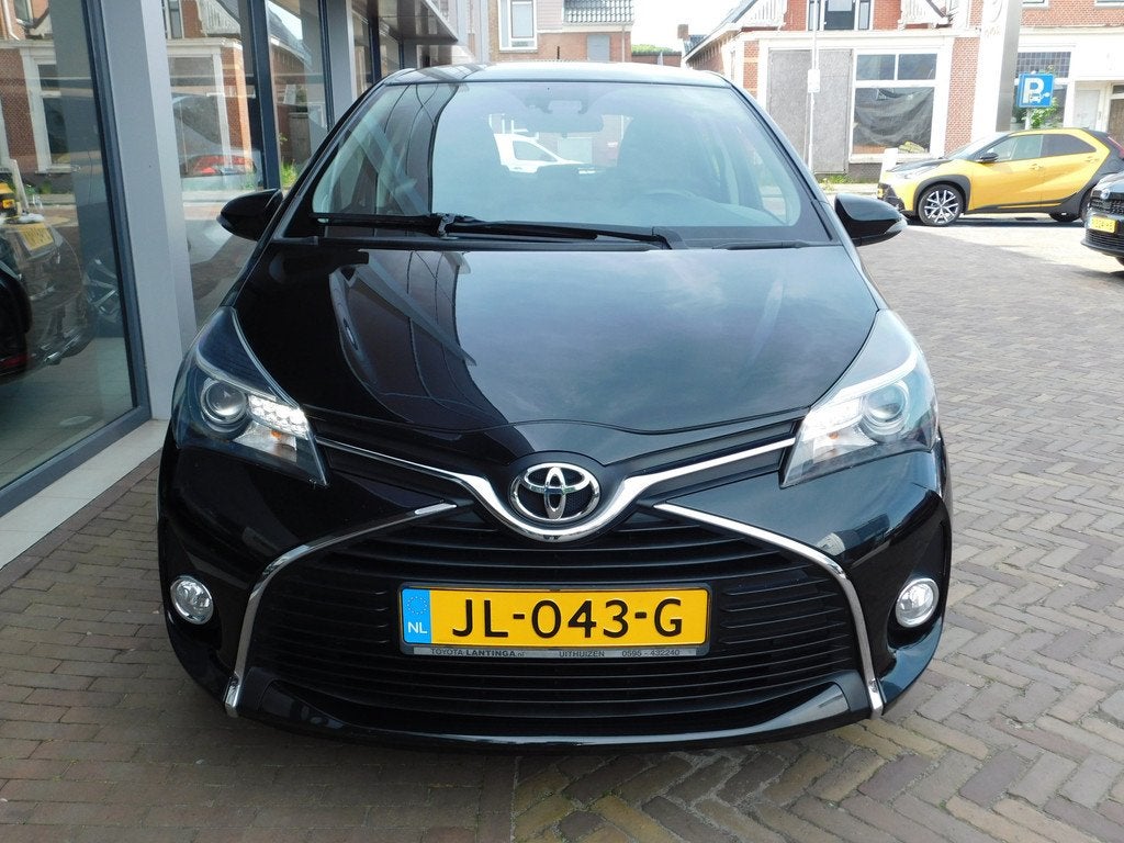 Toyota Yaris 1.3 VVT-i Trend | Trekhaak | Navi (bj 2016), Auto's, 12 maanden, Euro 6, 4 cilinders, Zwart