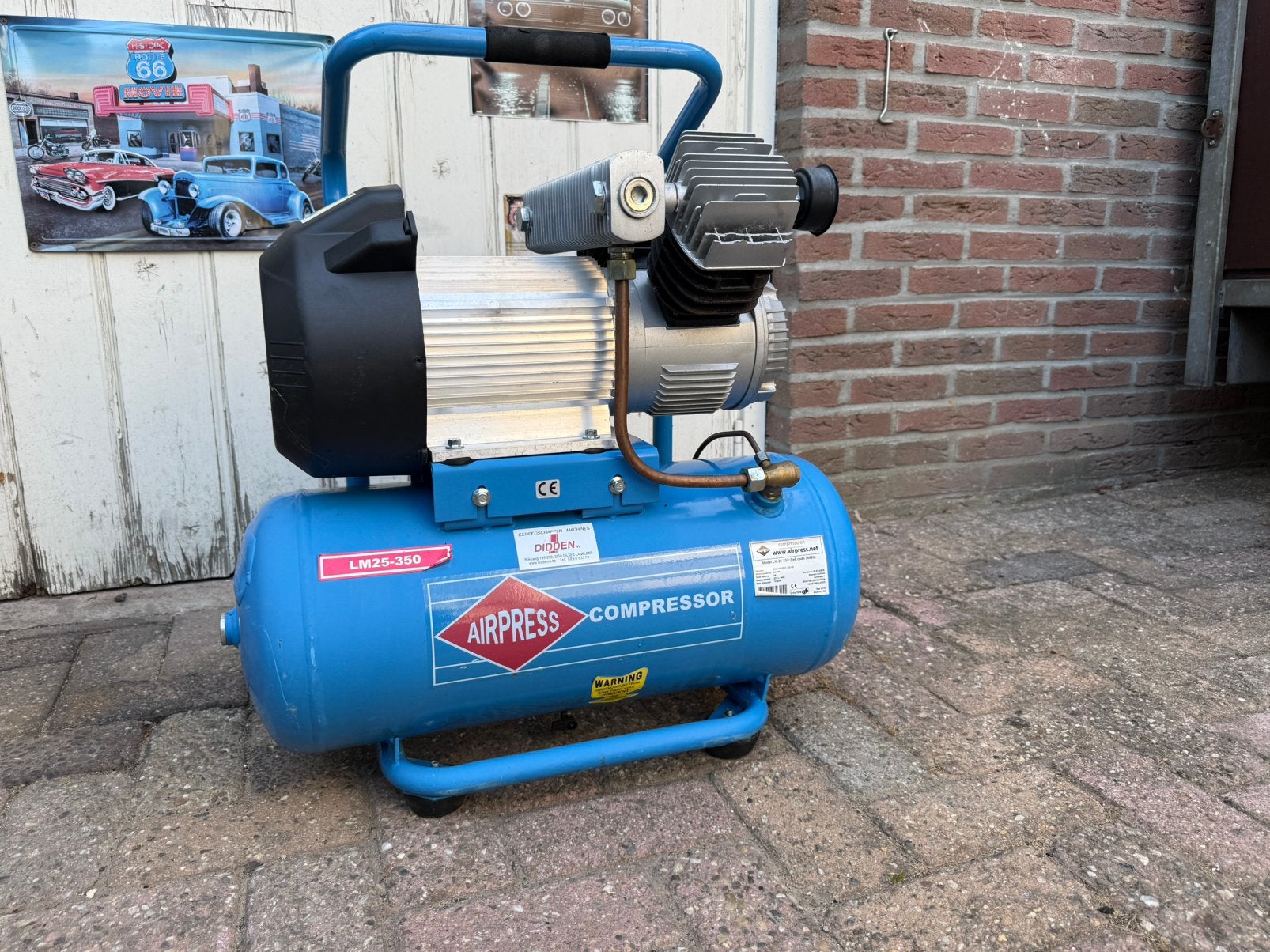 Airpress LM25-350 Compressor – Nieuwstaat, 100 liter of meer, Ophalen, Zo goed als nieuw