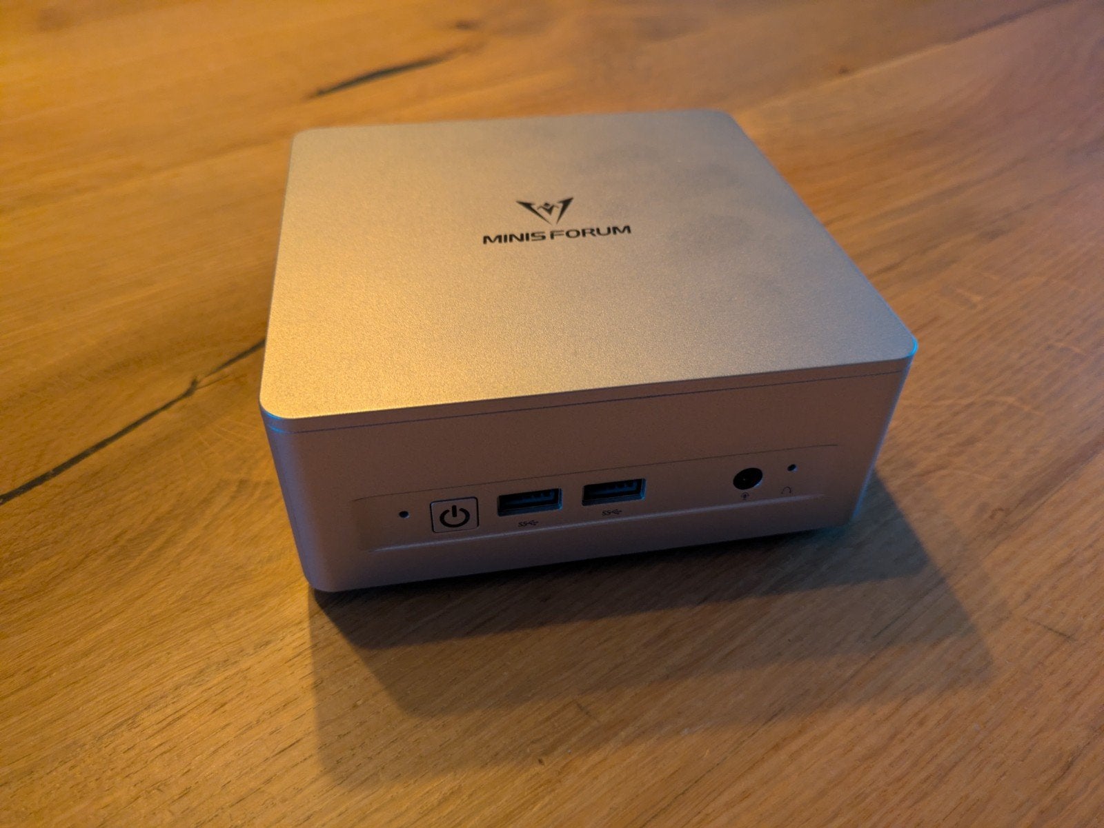 Mini-PC Minisforum EliteMini UM870 Slim 32GB RAM, Computers en Software, Ophalen, Minisforum, Zo goed als nieuw, AMD Ryzen 7