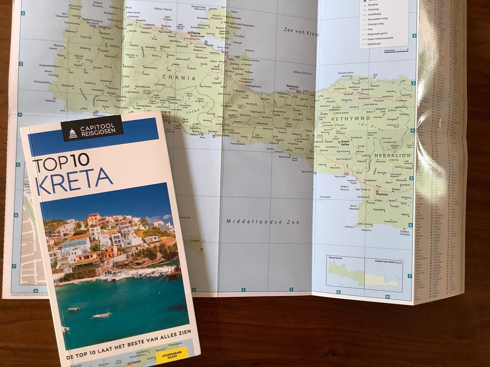 Kreta Capitool reisgids + kaart, Boeken, Capitool, Europa, Ophalen of Verzenden, Zo goed als nieuw