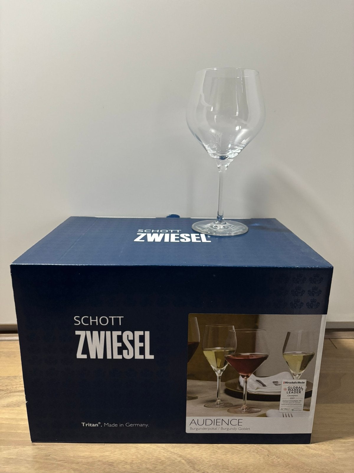 NIEUW! 6 rode wijnglazen Schott Zwiesel, Ophalen of Verzenden, Nieuw, Overige typen
