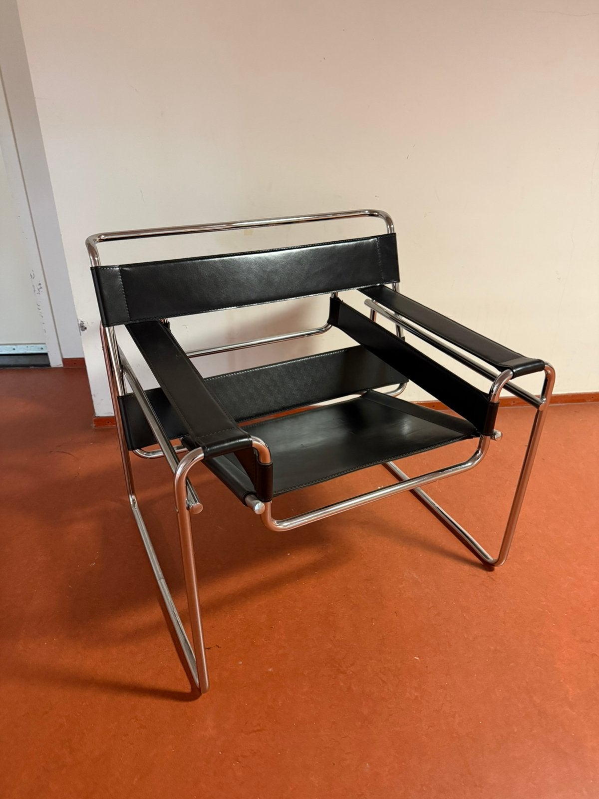 Stoel Marcel Breuer Wassily Chair B3, Ophalen, Zo goed als nieuw, Zwart, Eén