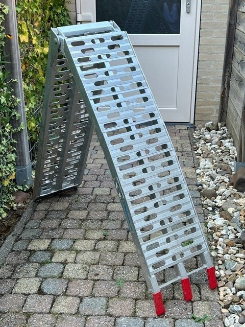 Datona aluminium oprijplaat 200 cm – opvouwbaar – 340 kg, Auto diversen, Ophalen, Zo goed als nieuw