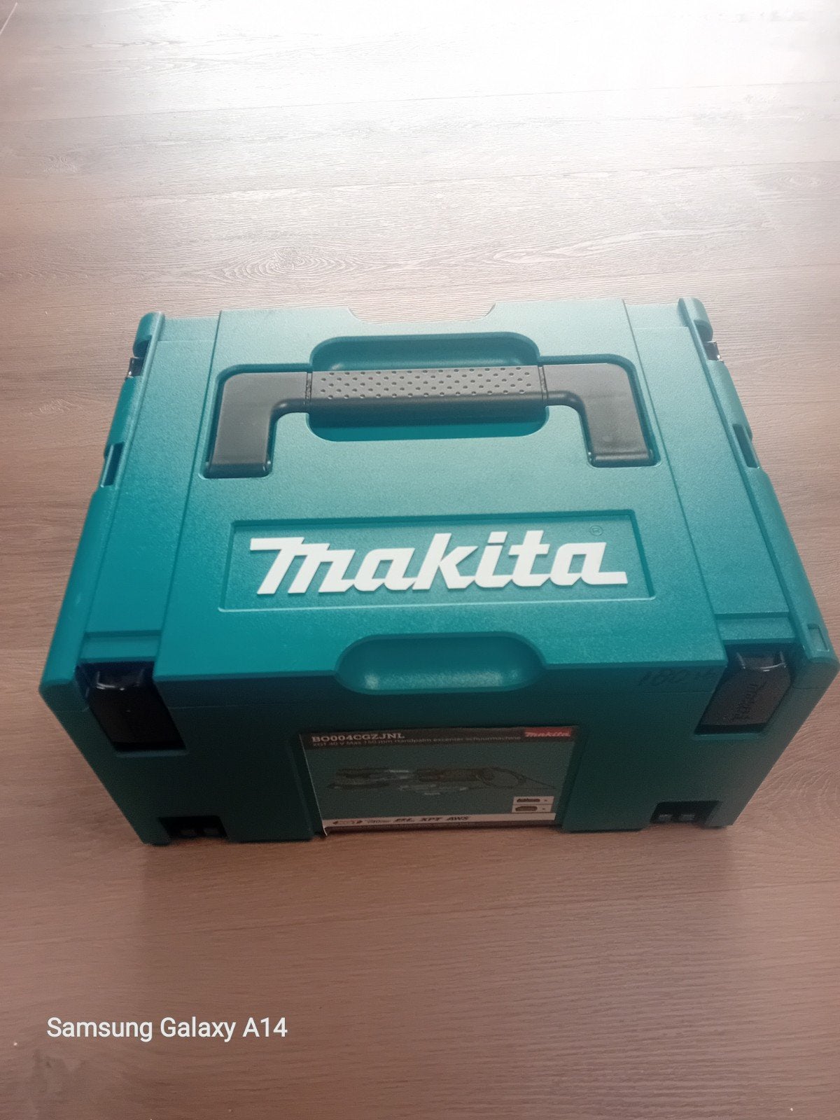 Makita BO004CGZJNL 150MM Excentrische Schuurmachine, Ophalen of Verzenden, Nieuw, Minder dan 600 watt, Excentrische schuurmachine